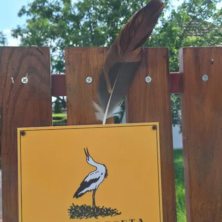 Kelepelo Porta بيت للعطل Poroszló