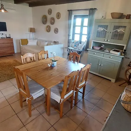 Kelepelo Porta Holiday home